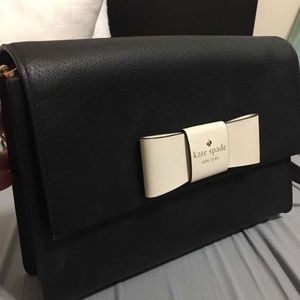 KATE SPADE CROSSBODY ( used once)